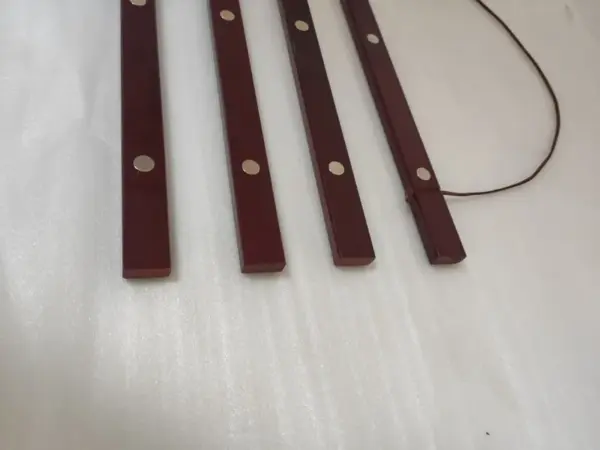 custom magnetic poster hanger