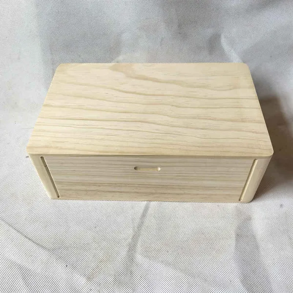 Customized wooden gift boxes